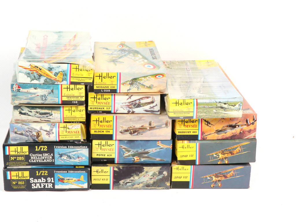 Lot 37 - HELLER (FRANCE) (15)