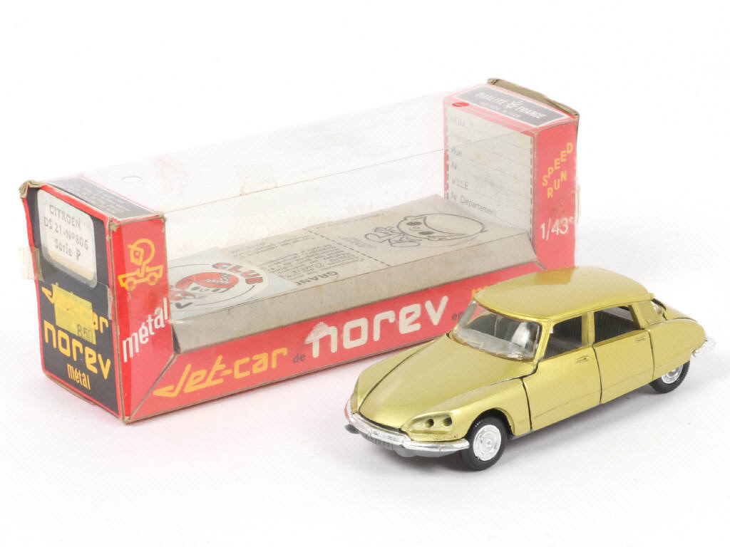 Lot 240 - NOREV - JET CAR (FRANCE) (1)