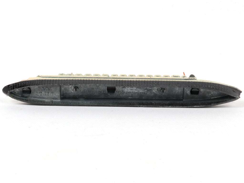 Lot 282 - DINKY TOYS (FRANCE) (1)