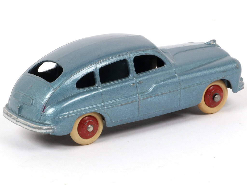 Lot 298 - DINKY TOYS (FRANCE) (1)