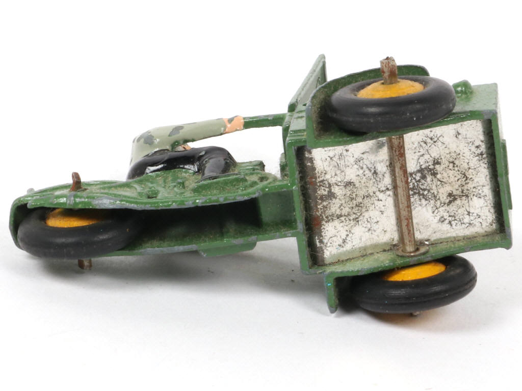 Lot 288 - DINKY TOYS (FRANCE) (1)