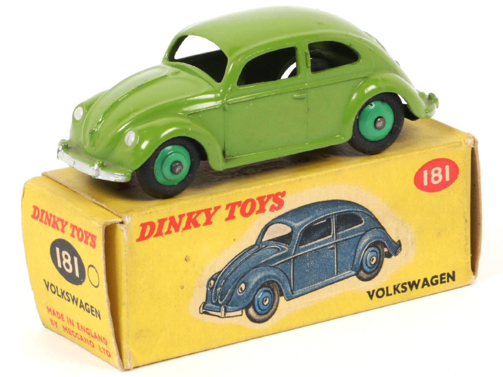 Lot 467 - DINKY TOYS (GB) (1)