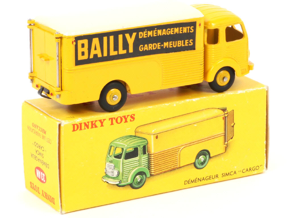 Lot 419 - DINKY TOYS (FRANCE) (1)