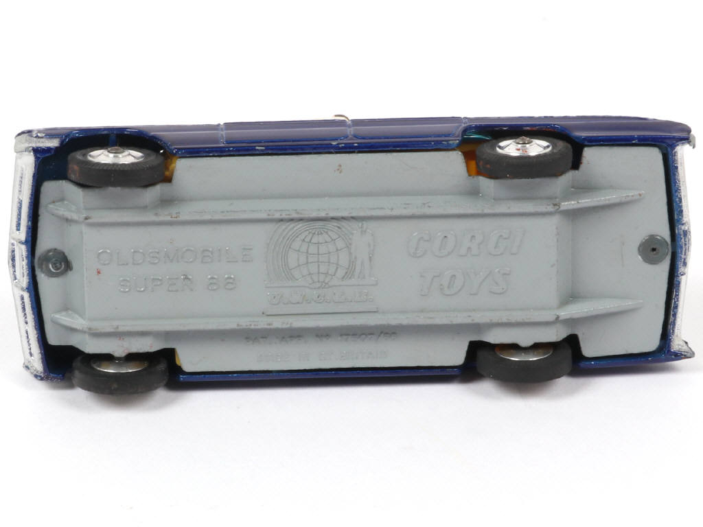 Lot 171 - CORGI TOYS (GB) (1)