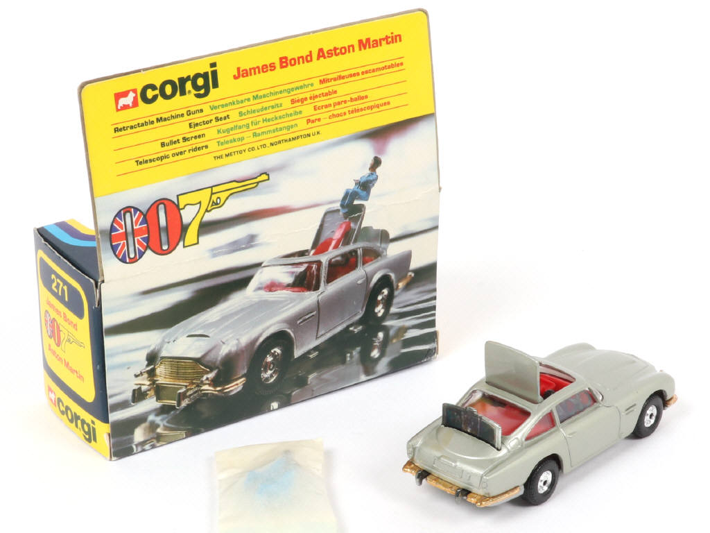 Lot 162 - CORGI TOYS (GB) (1)