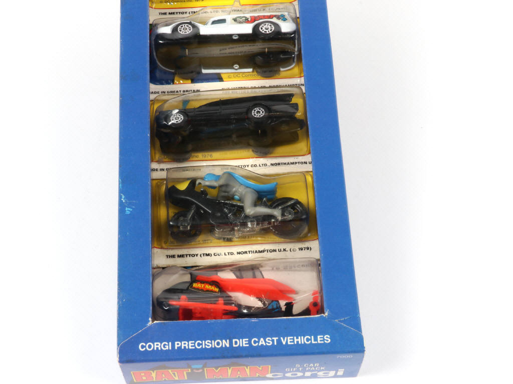 Lot 155 - CORGI TOYS (GB) (1)