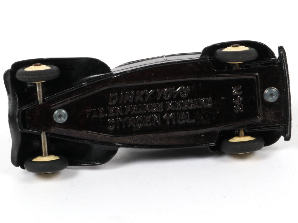 Lot 293 - DINKY TOYS (FRANCE) (1)