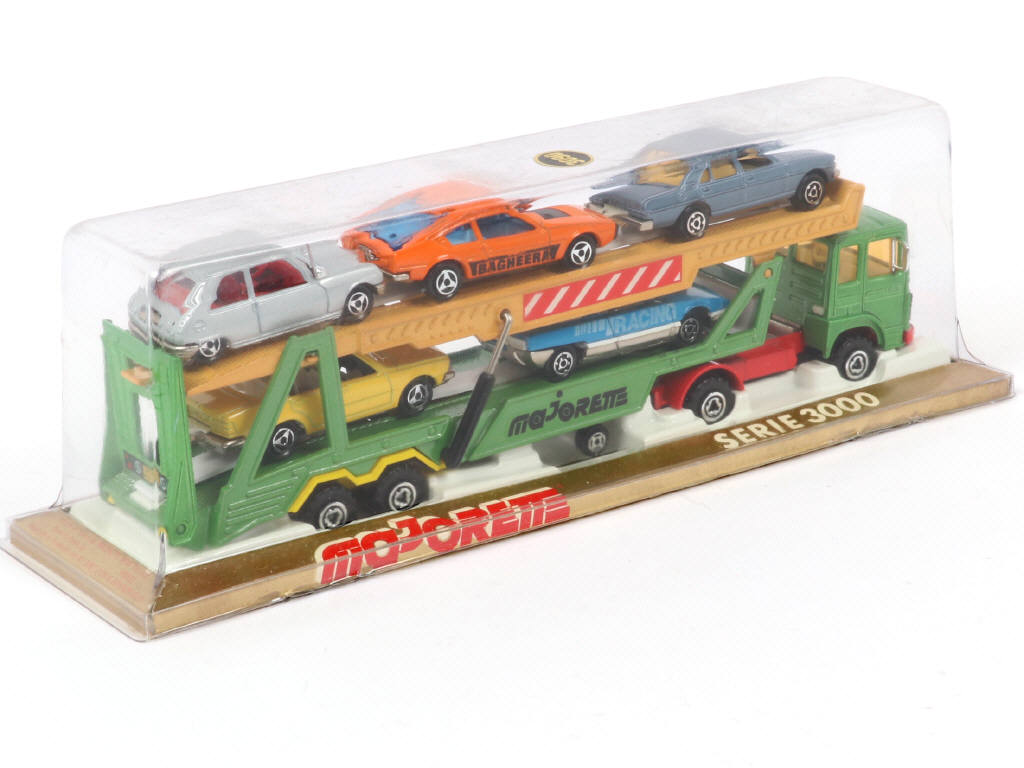 Lot 239 - MAJORETTE (FRANCE) (1)