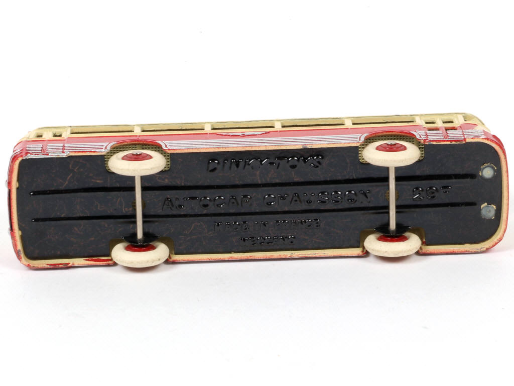 Lot 453 - DINKY TOYS (FRANCE) (1)