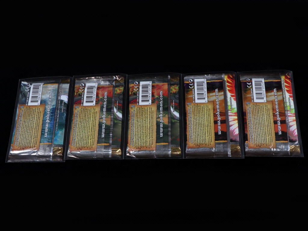 Lot 195 - POKEMON COMPANY (USA) (5)