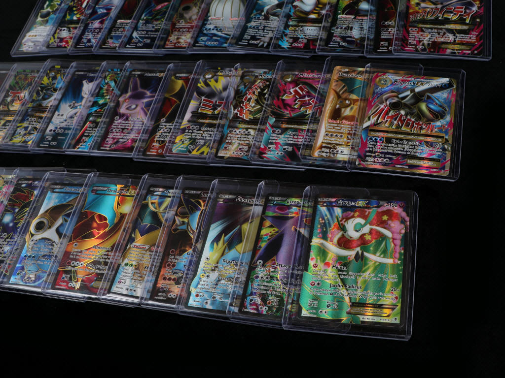 Lot 200 - POKEMON COMPANY (USA) (35)