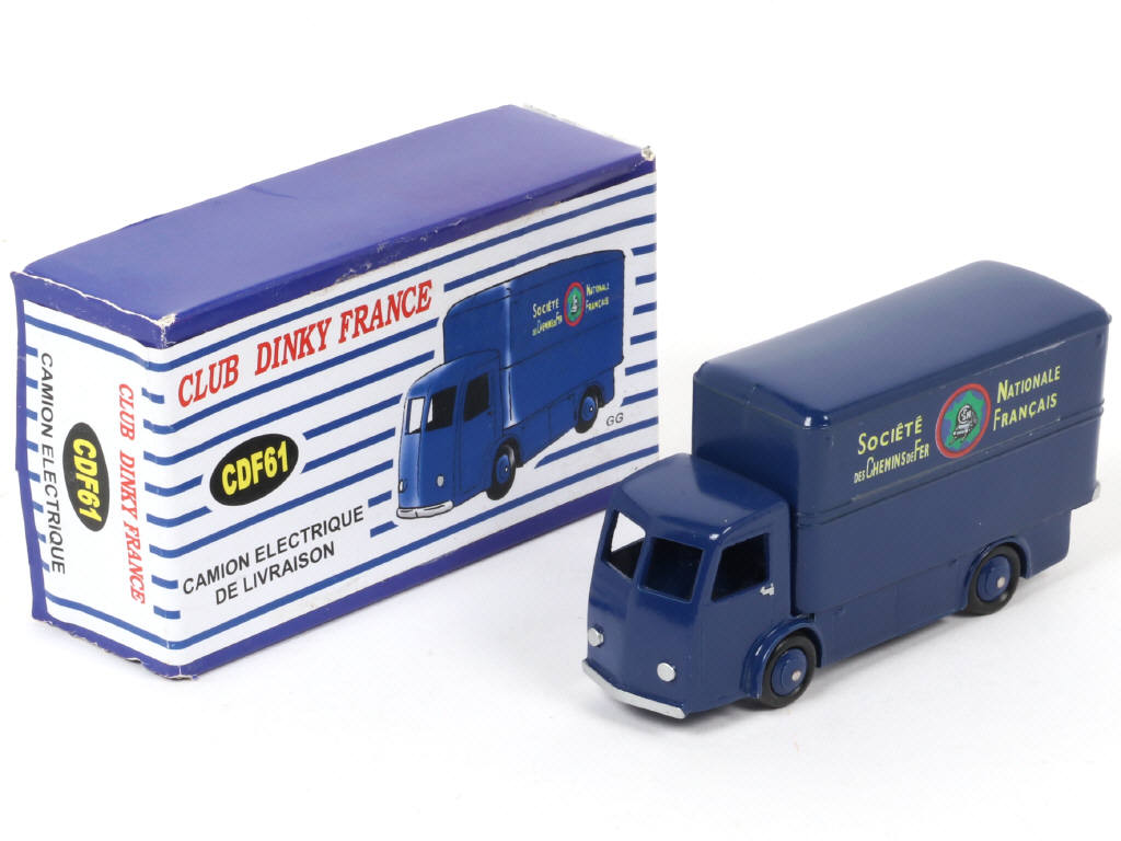 Lot 272 - CLUB DINKY FRANCE (1)