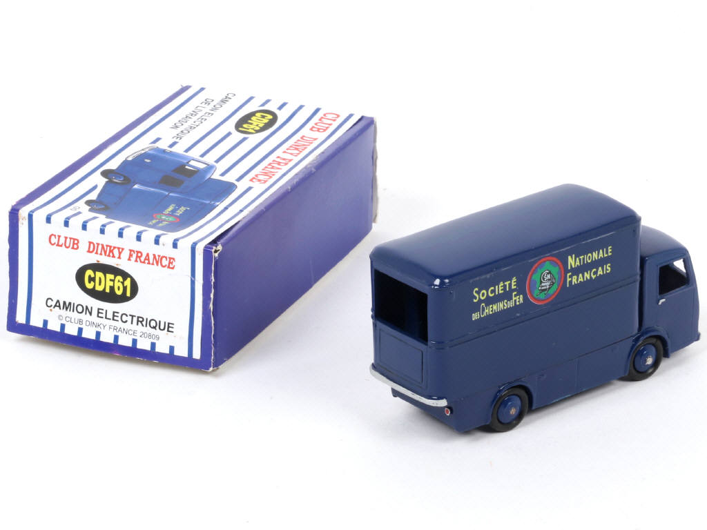 Lot 272 - CLUB DINKY FRANCE (1)