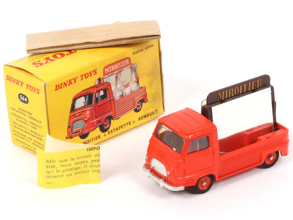 Lot 147 - DINKY TOYS (FRANCE) (1)