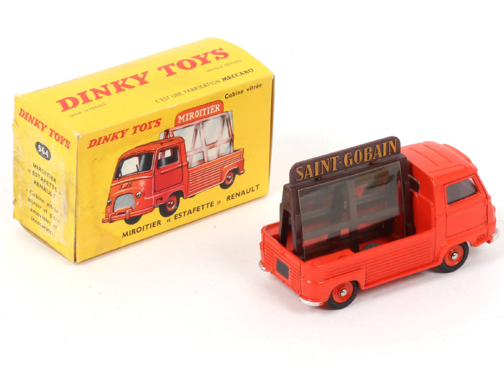Lot 147 - DINKY TOYS (FRANCE) (1)