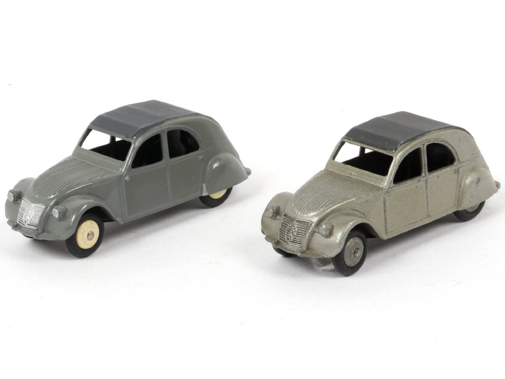 Lot 194 - DINKY TOYS (FRANCE) (2)