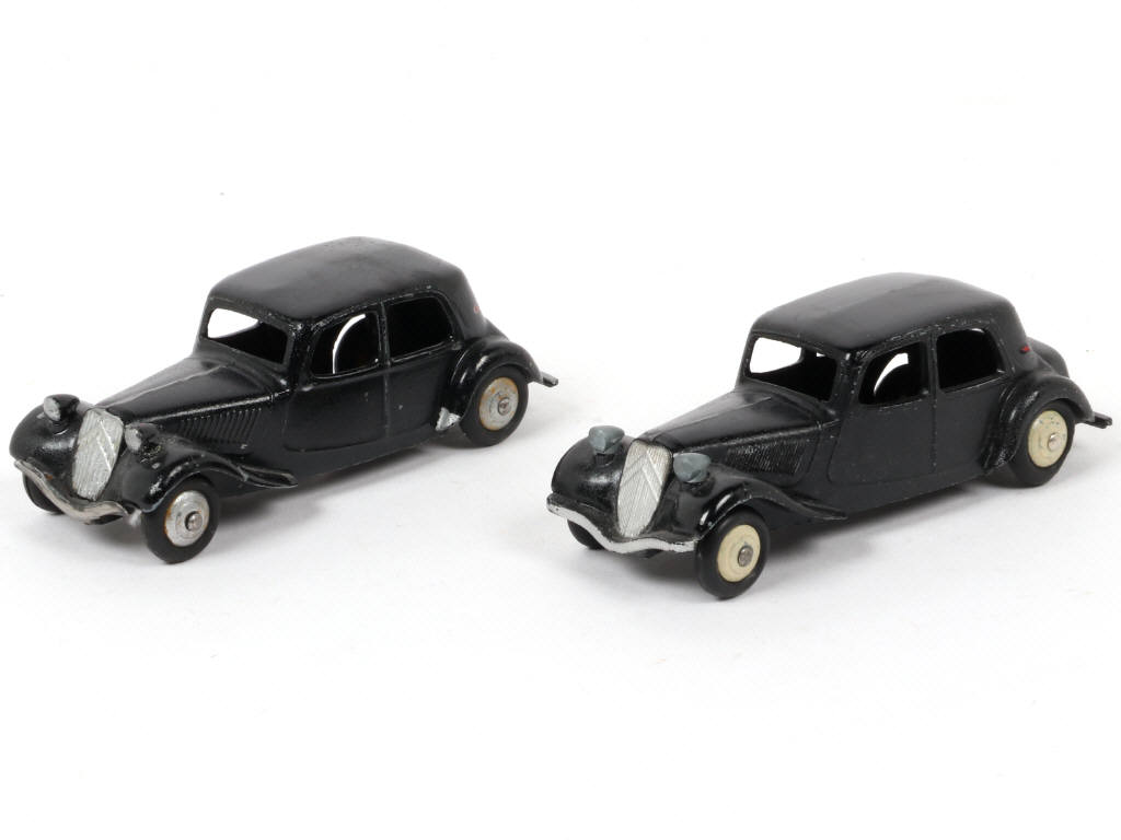 Lot 193 - DINKY TOYS (FRANCE) (2)