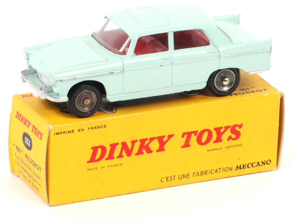 Lot 142 - DINKY TOYS (FRANCE) (1)