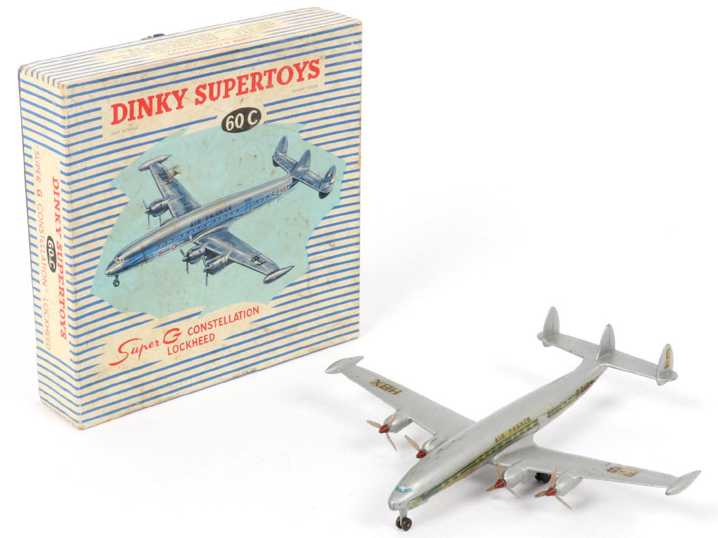 Lot 122 - DINKY TOYS (FRANCE) (1)