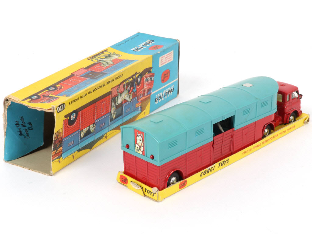 Lot 148 - CORGI TOYS (GB) (1)