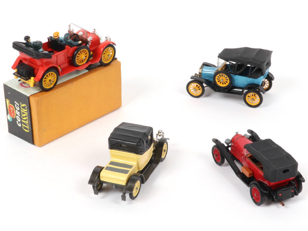 Lot 153 - CORGI TOYS (GB) (4)