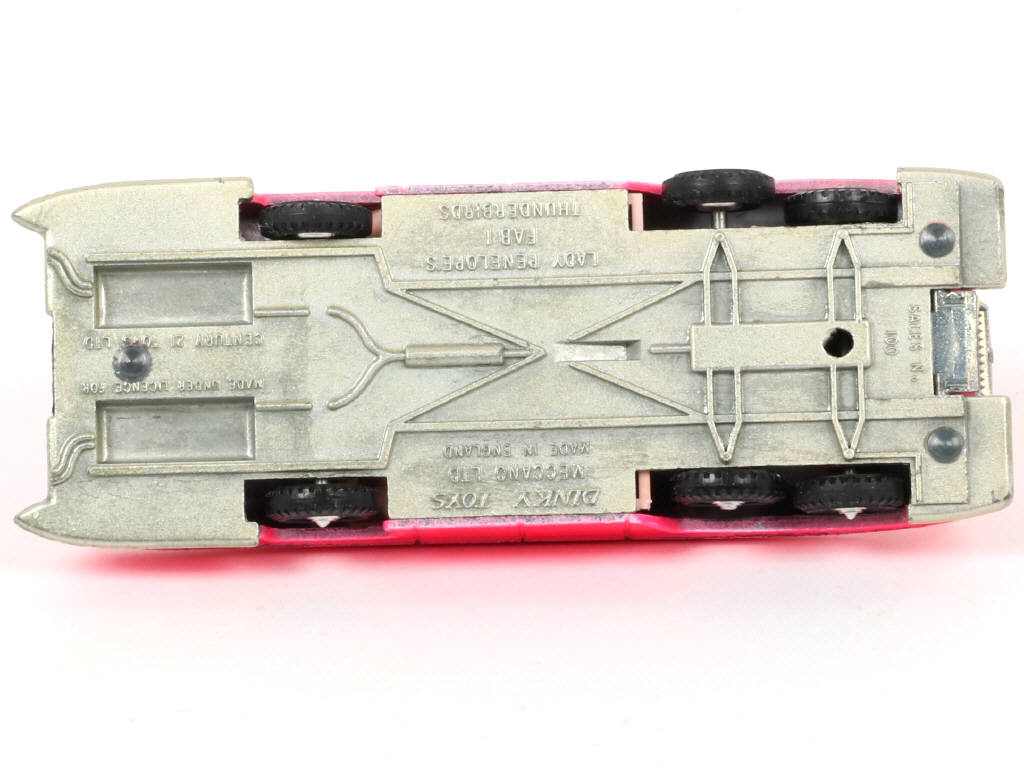Lot 155 - DINKY TOYS (GB) (1)