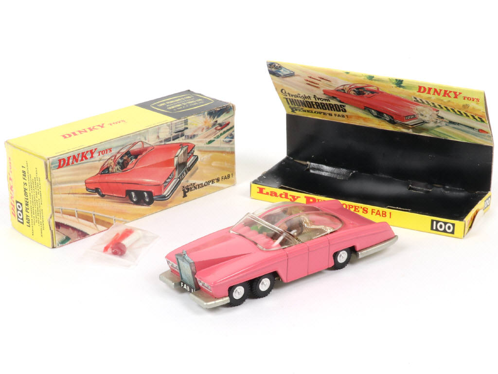 Lot 157 - DINKY TOYS (GB) (1)
