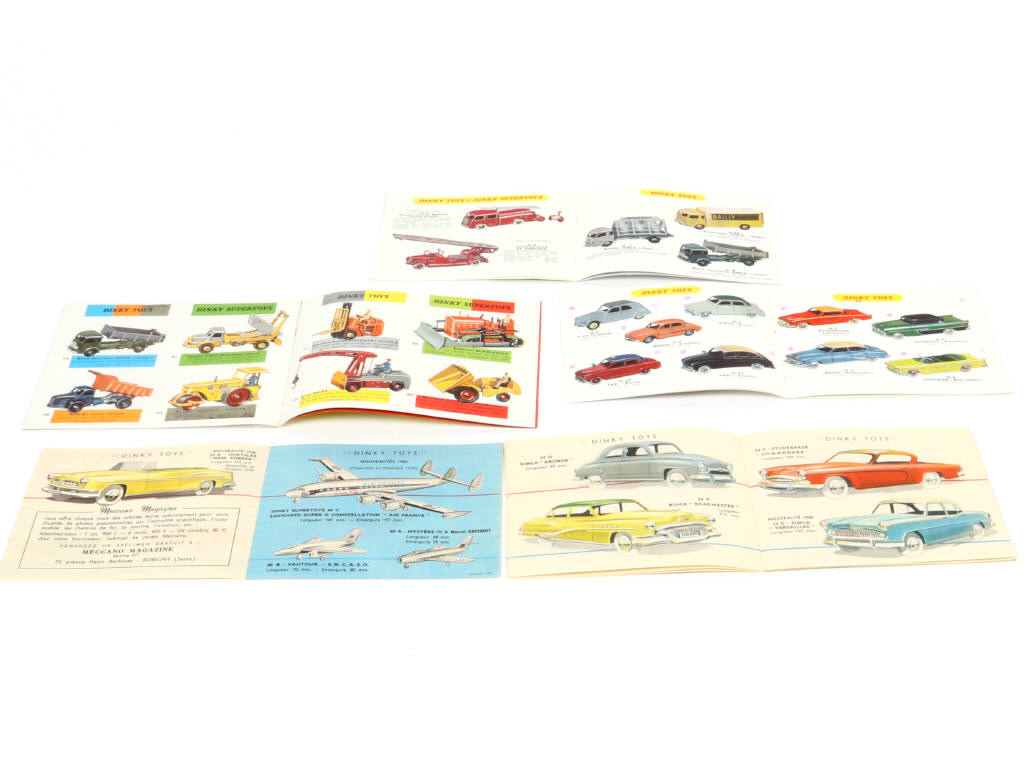 Lot 4 - DINKY TOYS (FRANCE) (5)