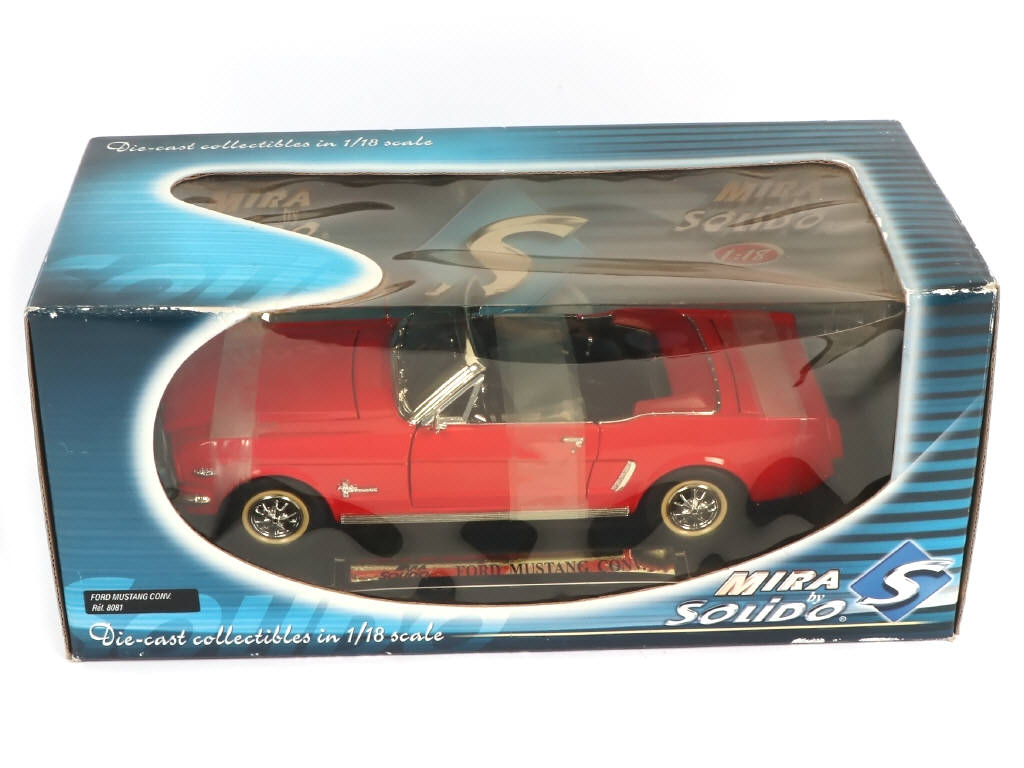 Lot 172 - DIVERS (9)
