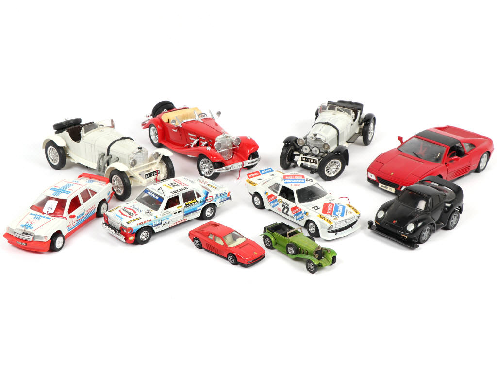 Lot 124 - DIVERS (10)