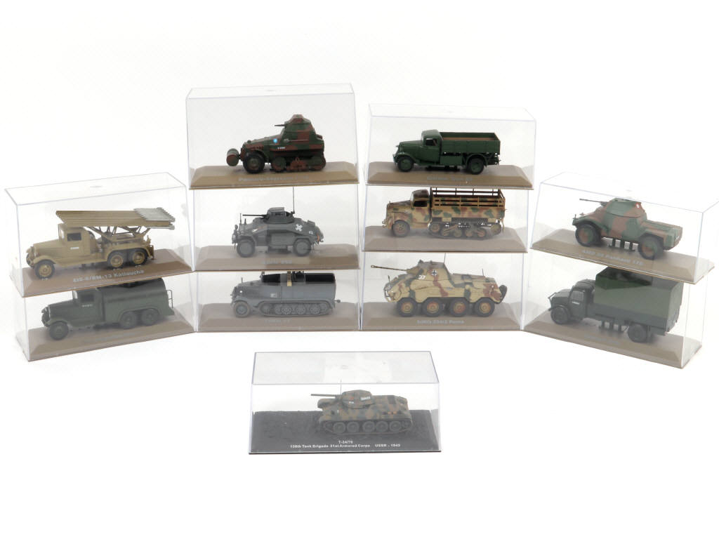 Lot 180 - DIVERS (11)