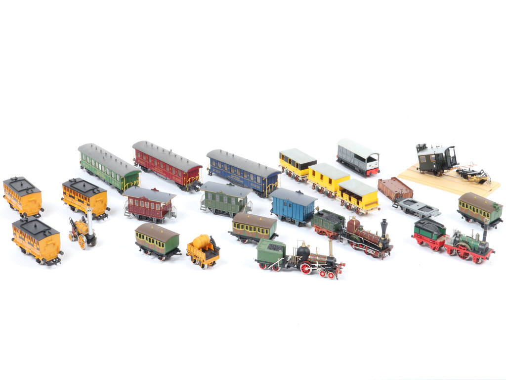 Lot 71 - DIVERS (15)