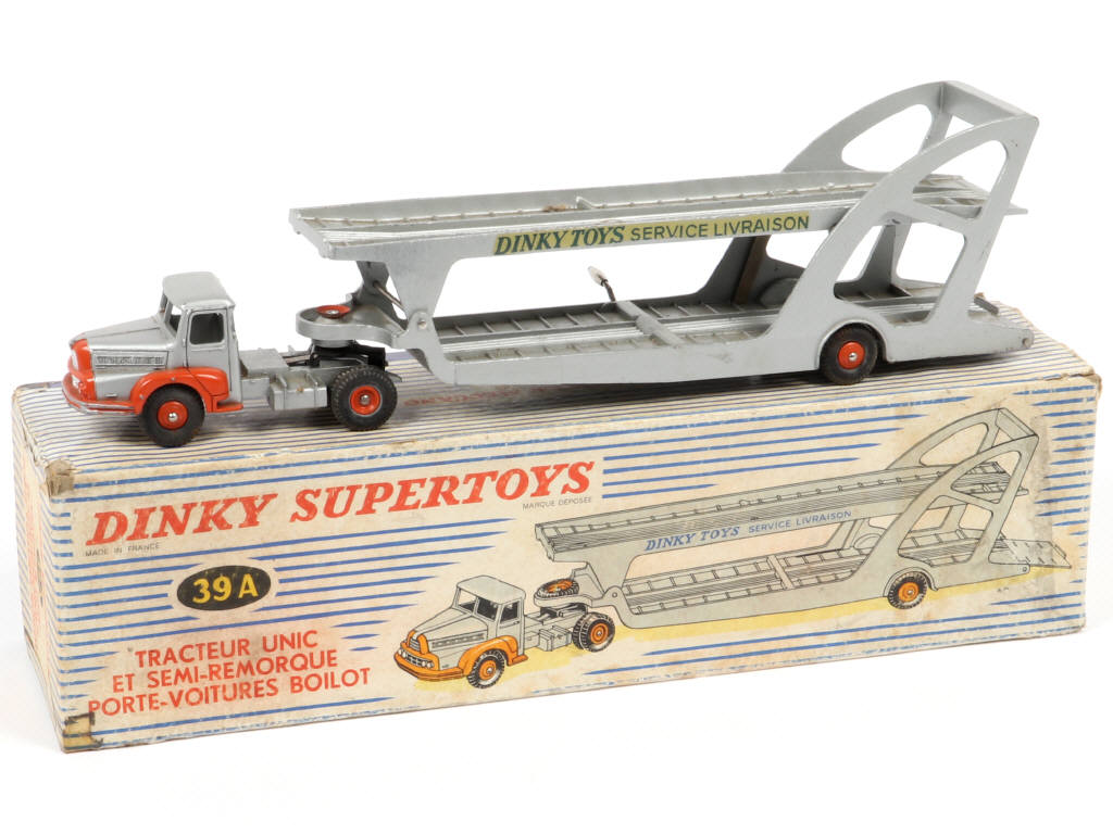 Lot 259 - DINKY TOYS (FRANCE) (1)