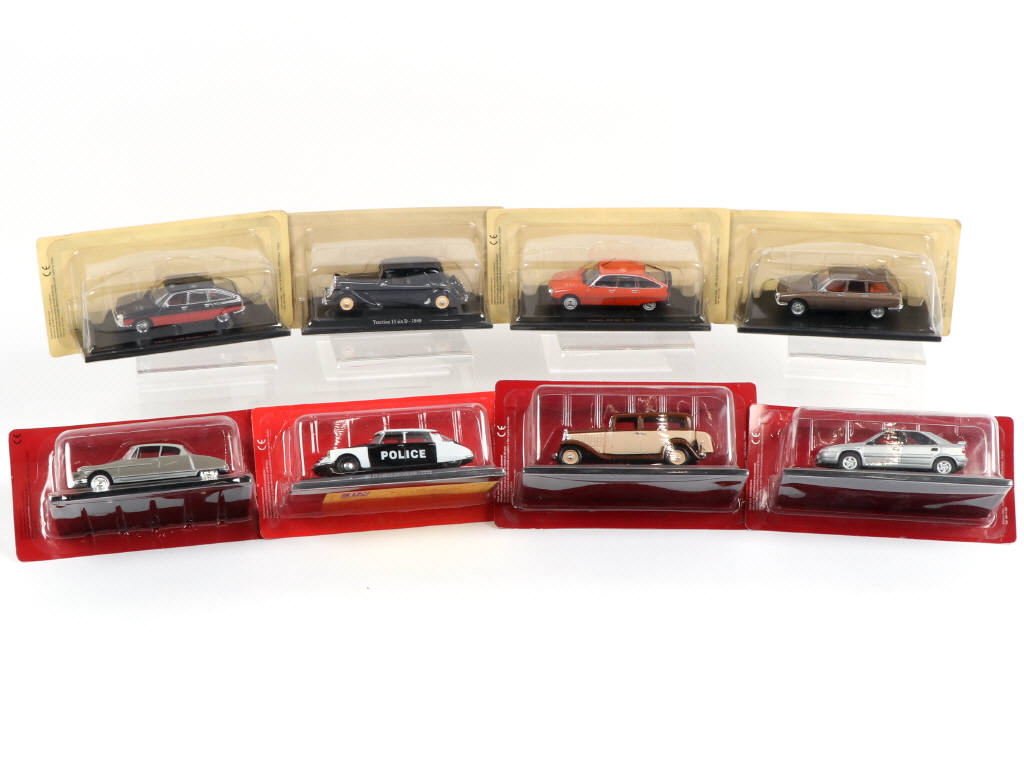 Lot 284 - EDITIONS ATLAS (FRANCE) (8)