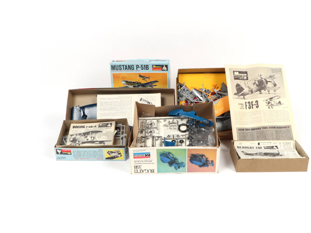 Lot 26 - MONOGRAM (USA) (9)