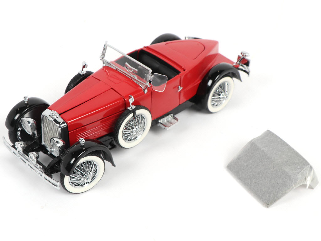 Lot 174 - FRANKLIN MINT (USA) (3)