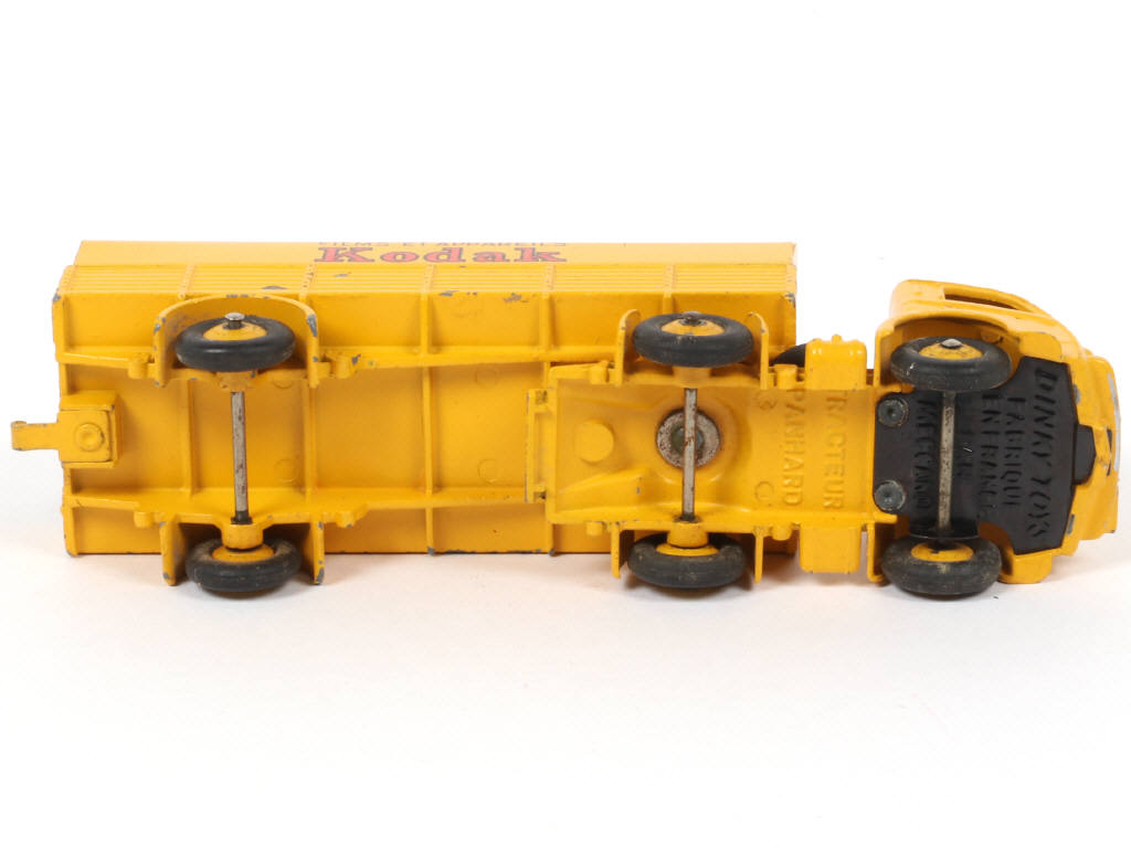 Lot 249 - DINKY TOYS (FRANCE) (1)