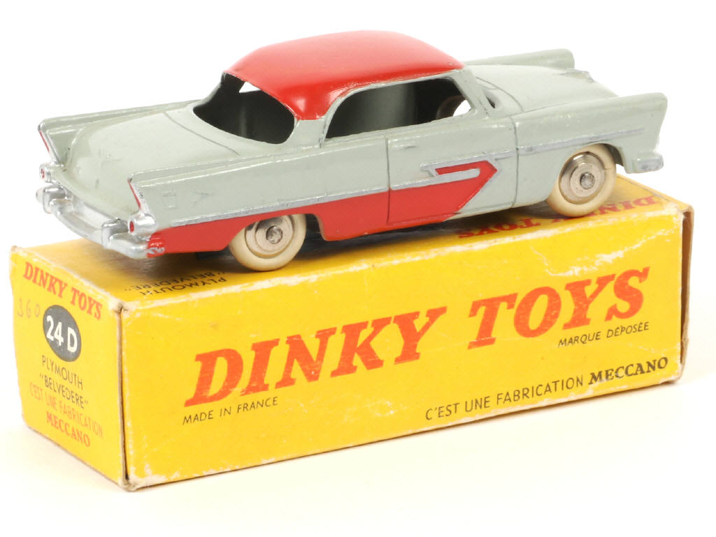 Lot 224 - DINKY TOYS (FRANCE) (1)