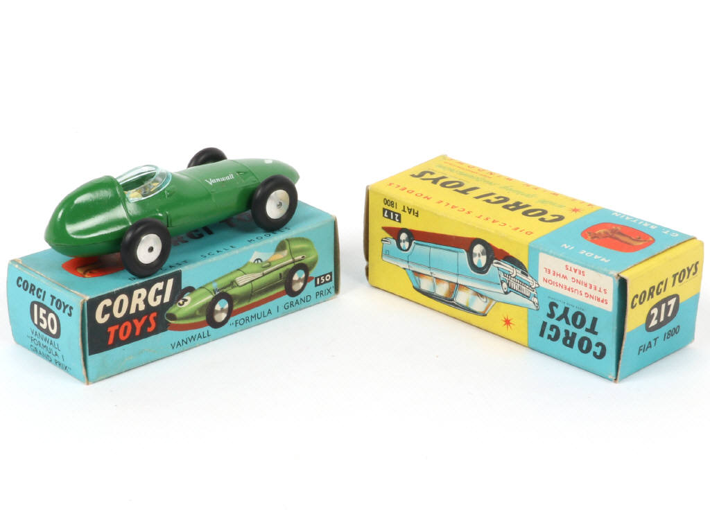 Lot 93 - CORGI TOYS (GB) (4)