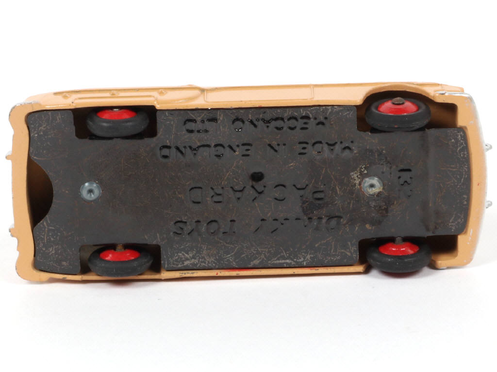 Lot 87 - DINKY TOYS (GB) (1)