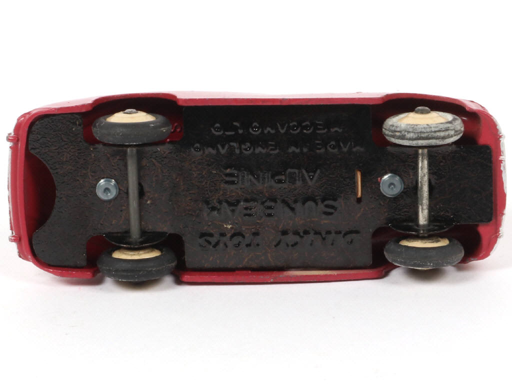 Lot 82 - DINKY TOYS (GB) (1)