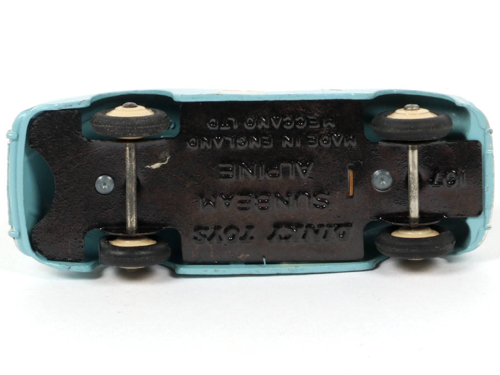 Lot 74 - DINKY TOYS (GB) (1)