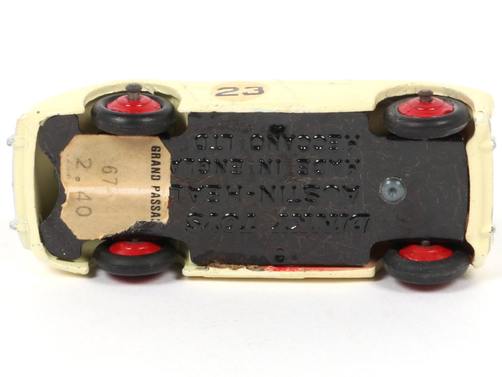 Lot 76 - DINKY TOYS (GB) (1)