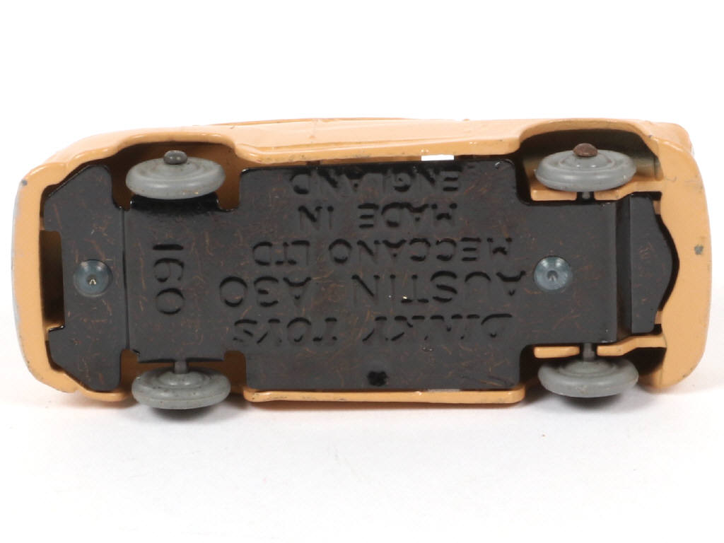 Lot 92 - DINKY TOYS (GB) (1)