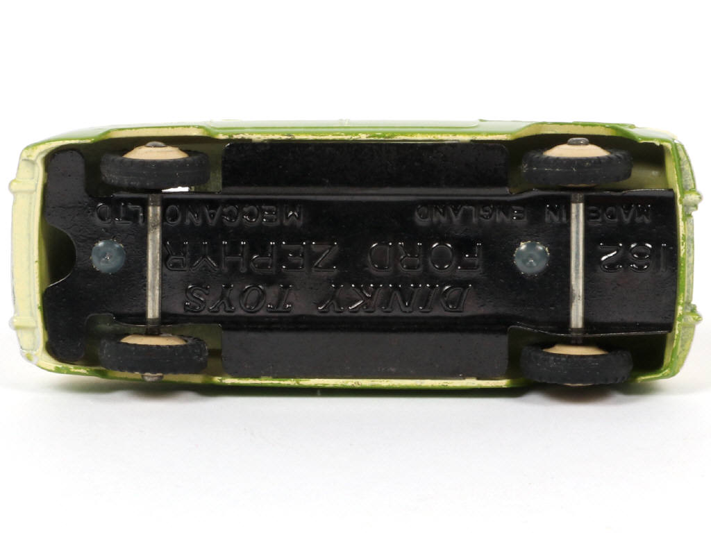 Lot 98 - DINKY TOYS (GB) (1)