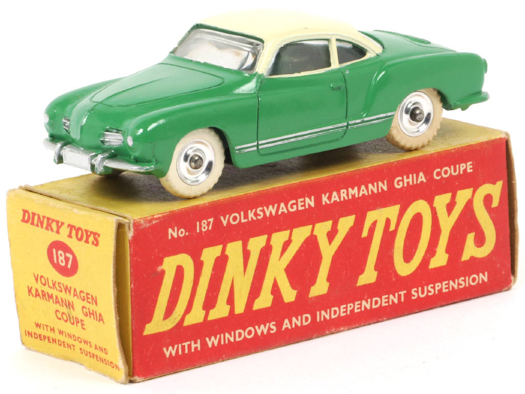 Lot 130 - DINKY TOYS (GB) (1)