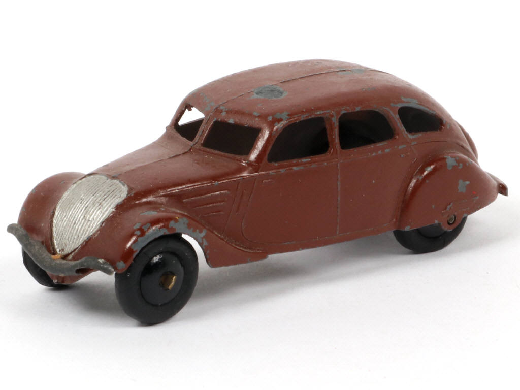 Lot 163 - DINKY TOYS (FRANCE) (1)