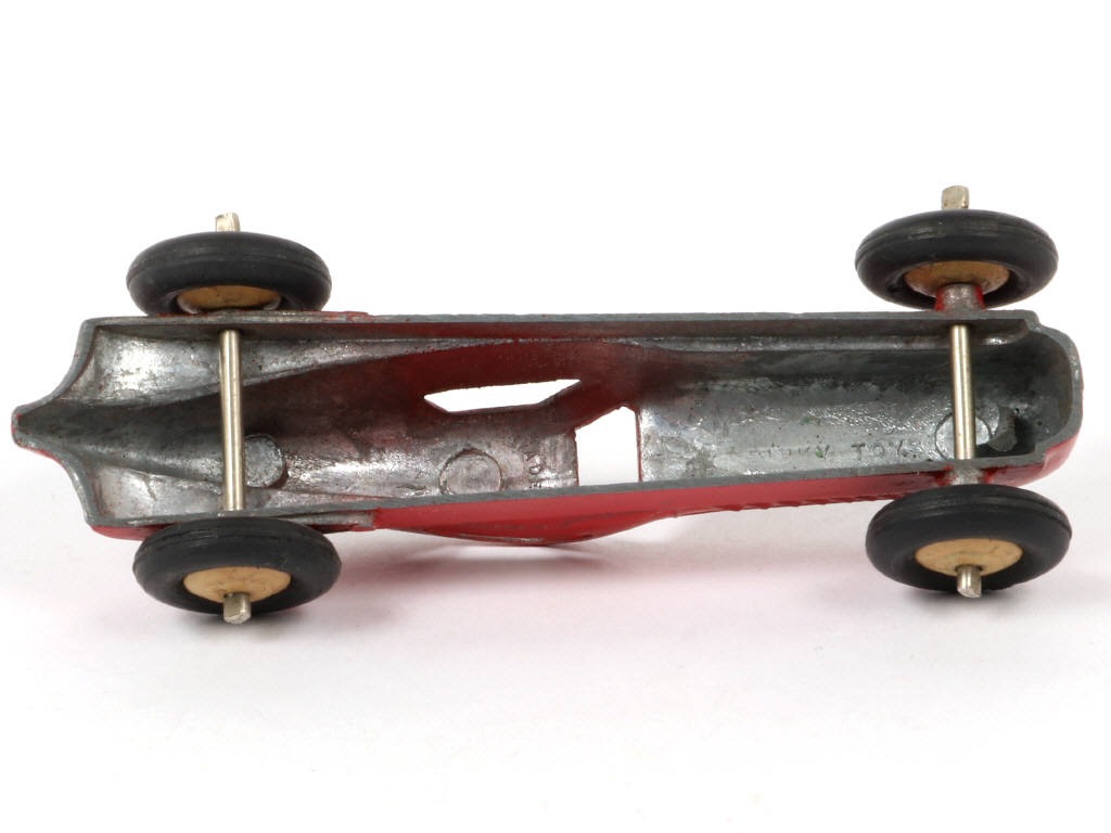 Lot 165 - DINKY TOYS (FRANCE) (1)