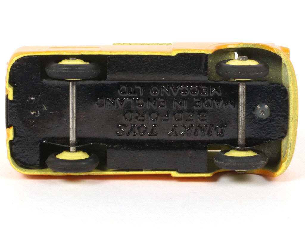 Lot 154 - DINKY TOYS (GB) (1)
