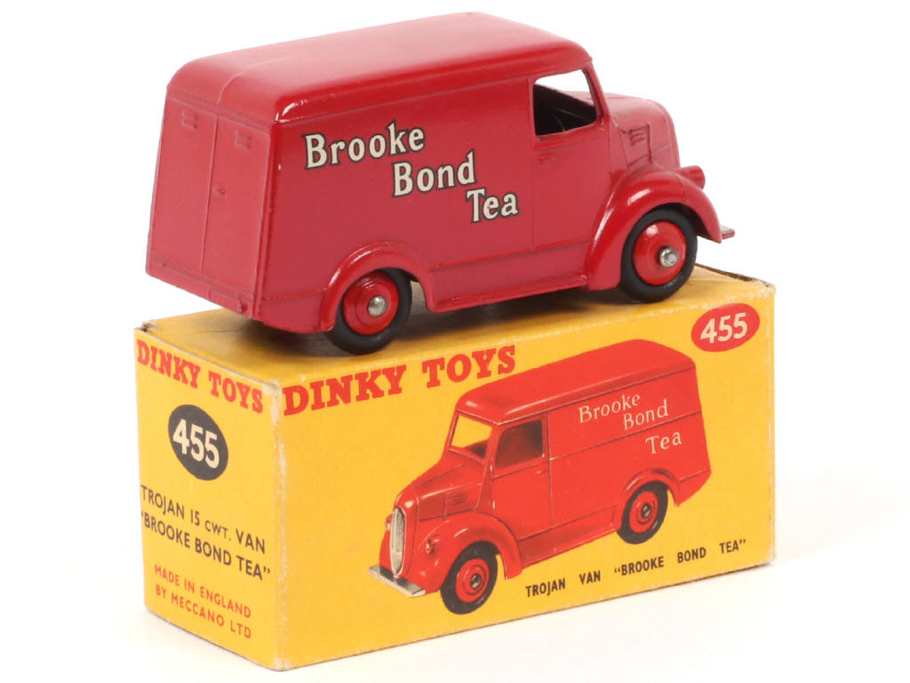 Lot 151 - DINKY TOYS (GB) (1)